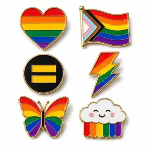 Juego de pines esmaltados del orgullo arcoíris con un pin de la bandera del corazón, un pin de la bandera del progreso, el símbolo de la igualdad, un rayo arcoíris, una mariposa arcoíris, una nube sonriente, contornos dorados y colores esmaltados brillantes.